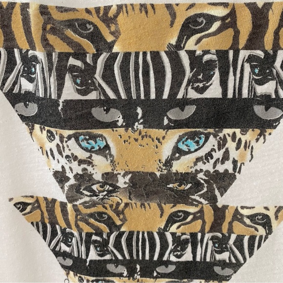 Lauren Moshi white tank with animal print eyes triangular graphic - Picture 3 of 5